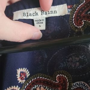 Black Rainn Small multi color paisley blouse